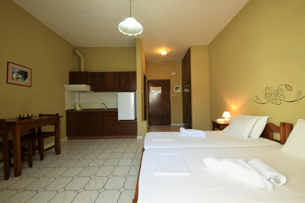 Kleopatra Traditional Hotel Apartments Stoúpa Exterior foto